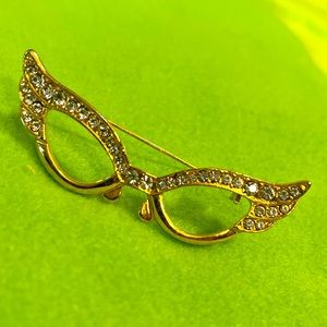 Vintage MCM Brooch/Pin in EXCELLENT condition